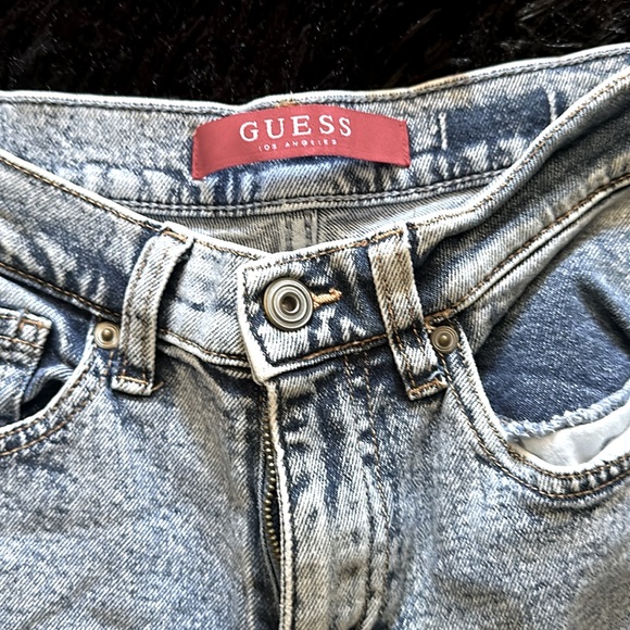GUESS JEANS!!! Size 26!! Made 6/21! - Picture 2 of 4